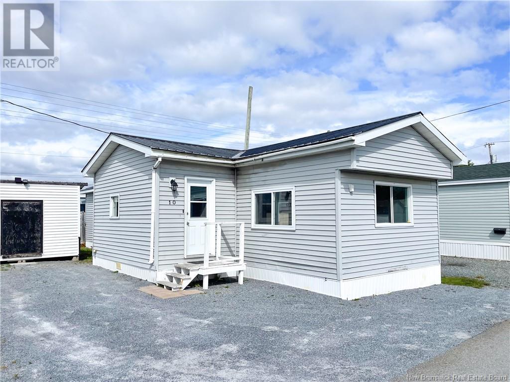 10 Violet Street, Saint John, New Brunswick  E2M 5N3 - Photo 1 - NB106499