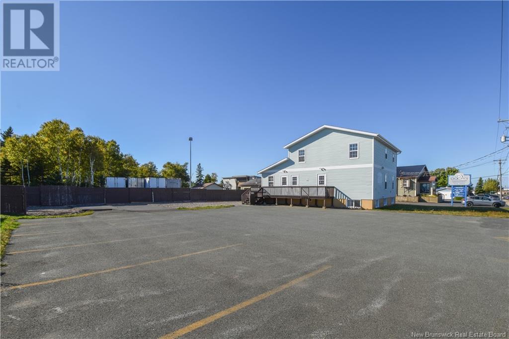 38 Du Portage Street, Caraquet, New Brunswick  E1W 1A8 - Photo 2 - NB107353