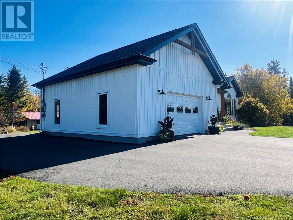 321 Chemin Guignard, Petite-Lamèque, New Brunswick  E8T 4S3 - Photo 10 - NB107817