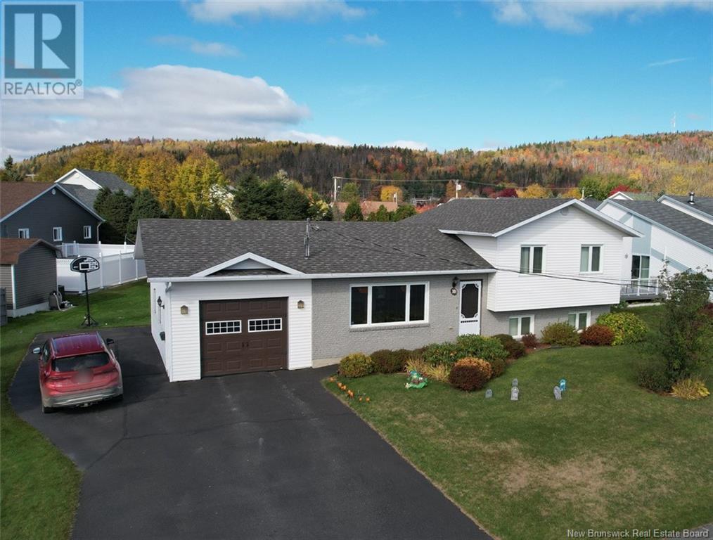 10 Dr Gaudreau Avenue, edmundston, New Brunswick