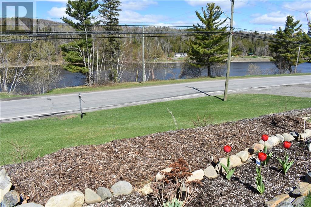 388 East Riverside Drive, Perth-Andover, New Brunswick  E7H 1Y7 - Photo 5 - NB108385