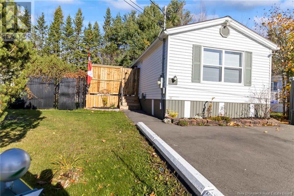 17 Bentley, Moncton, New Brunswick