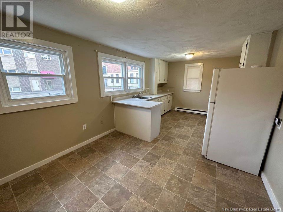 568 Brunswick Street, Fredericton, New Brunswick  E3B 1H5 - Photo 33 - NB108307