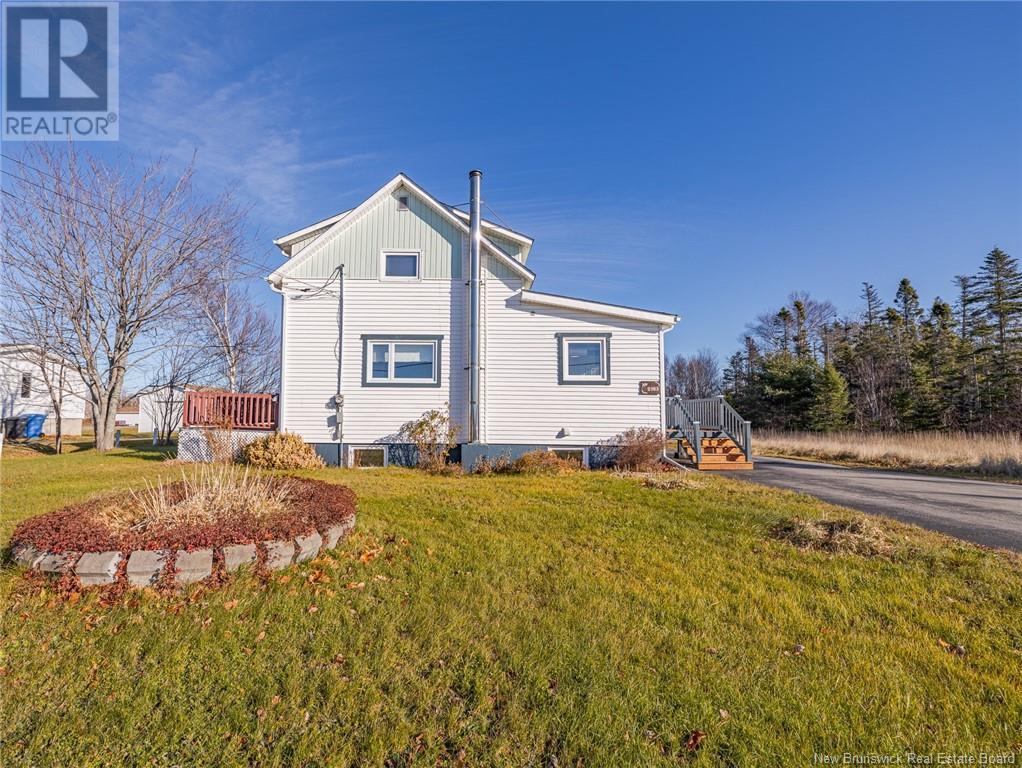 2983 Chiasson, Bas-Caraquet, New Brunswick  E1W 5V6 - Photo 32 - NB109093