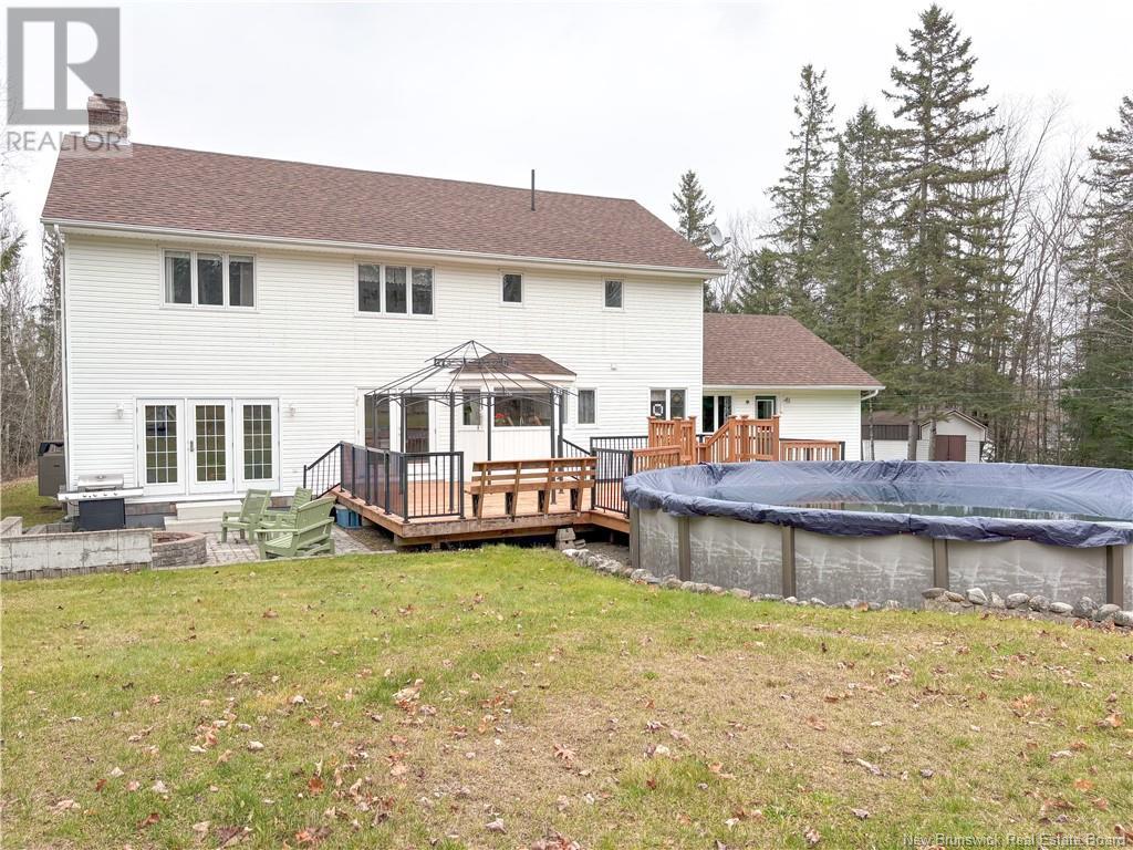 11 Mcnair Drive, Nackawic, New Brunswick  E6G 1A2 - Photo 49 - NB109451