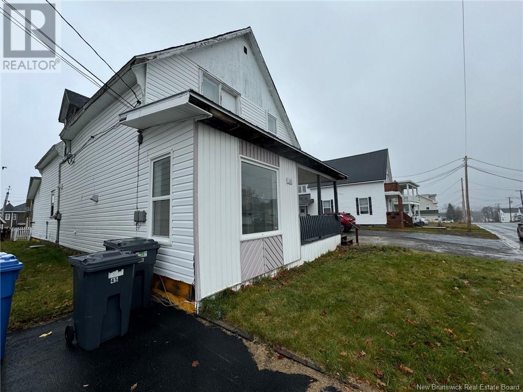 41 Duncan Street, Campbellton, New Brunswick  E3N 2K4 - Photo 3 - NB109621