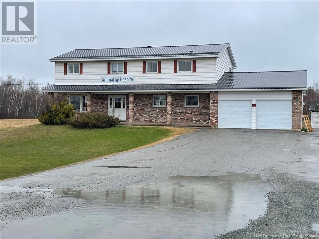 183 King Street, Miramichi, New Brunswick  E1N 2P1 - Photo 2 - NB109755