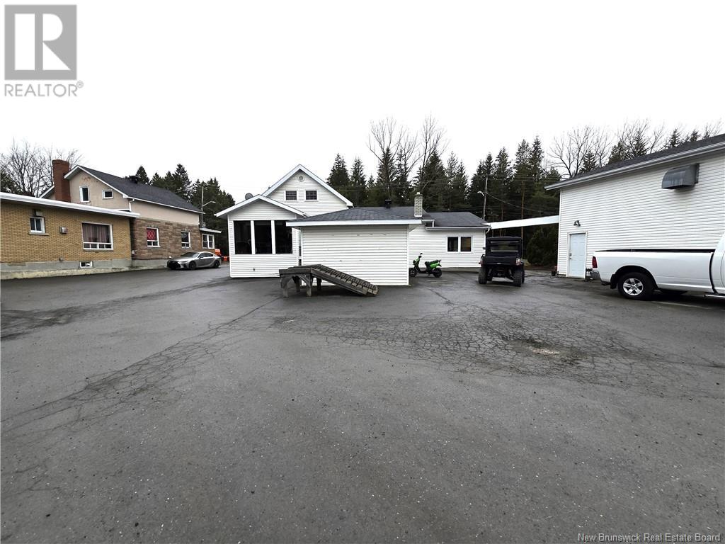 641 Victoria Street, Edmundston, New Brunswick  E3V 3M8 - Photo 18 - NB109736