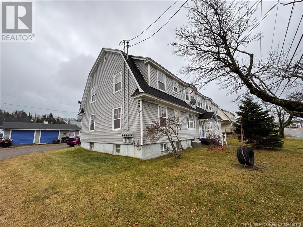 815 Main Street, Blacks Harbour, New Brunswick  E5H 1E5 - Photo 2 - NB109877