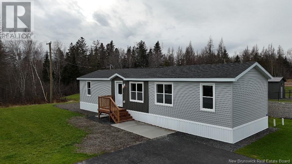 13 Luanne Drive, Waasis, New Brunswick  E3B 9E5 - Photo 1 - NB109884