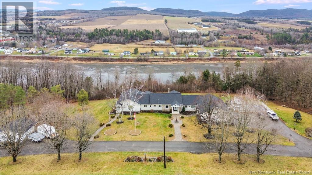 353 Riverview Drive, Florenceville-Bristol, New Brunswick