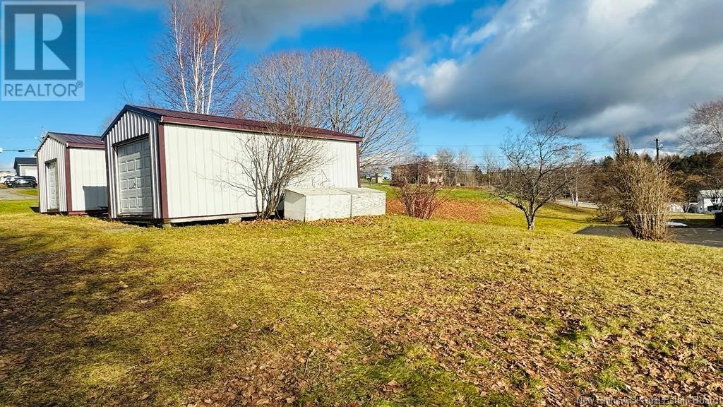 311 Connell Street, Woodstock, New Brunswick  E7M 3E1 - Photo 8 - NB109533