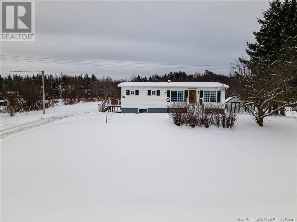 19 Sunset Avenue, Apohaqui, New Brunswick  E5P 3R2 - Photo 3 - NB110200