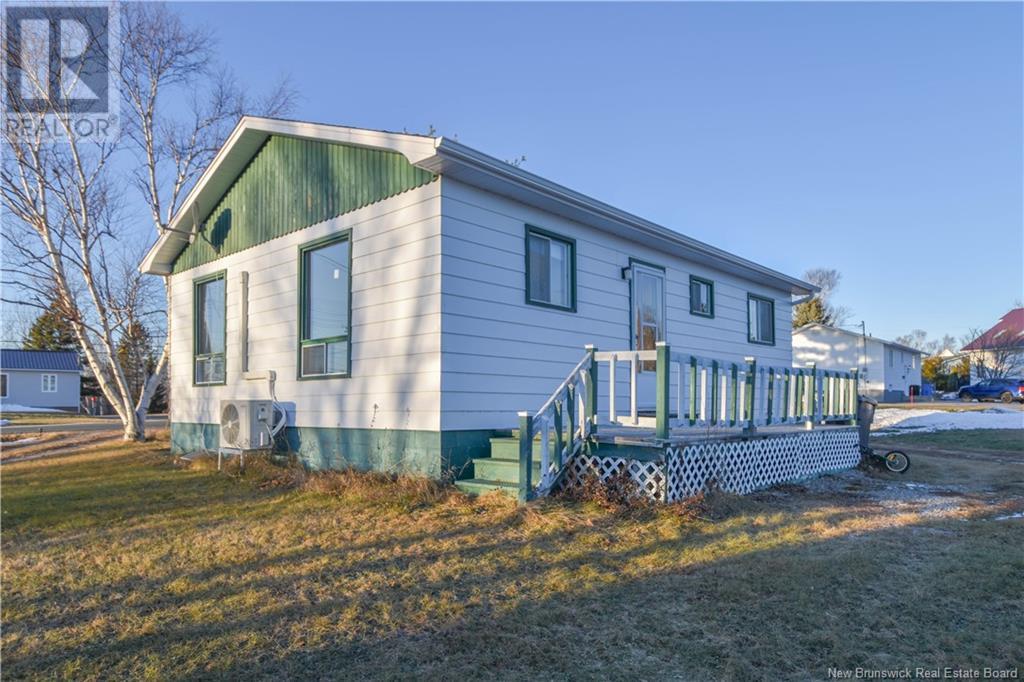 609 Des Acadiens Boulevard, Bertrand, New Brunswick  E1W 1G5 - Photo 3 - NB110455