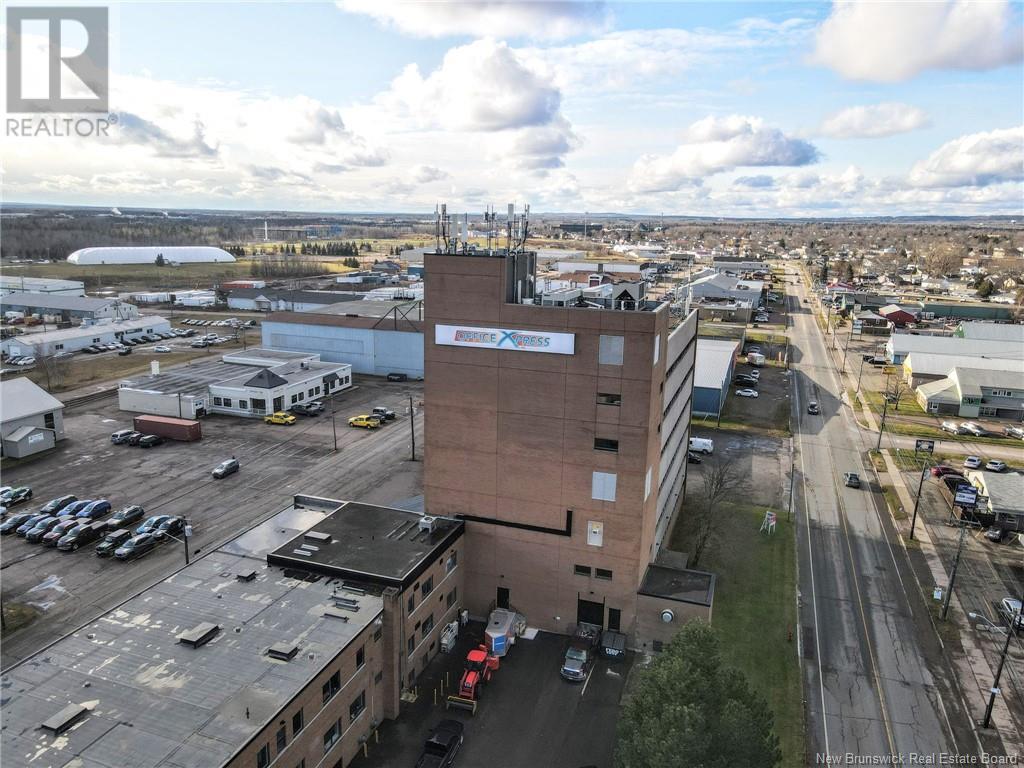 123 Halifax Street Unit# 4th Floor, Moncton, New Brunswick  E1C 9R6 - Photo 2 - NB110509