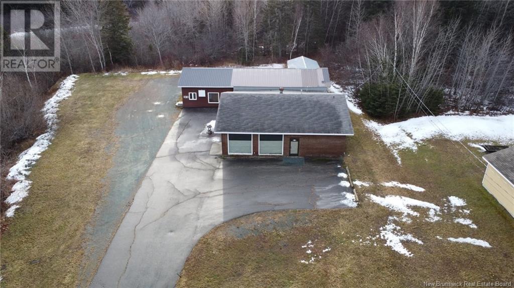 313 Horizon, Beresford, New Brunswick  E8K 2E5 - Photo 2 - NB110582