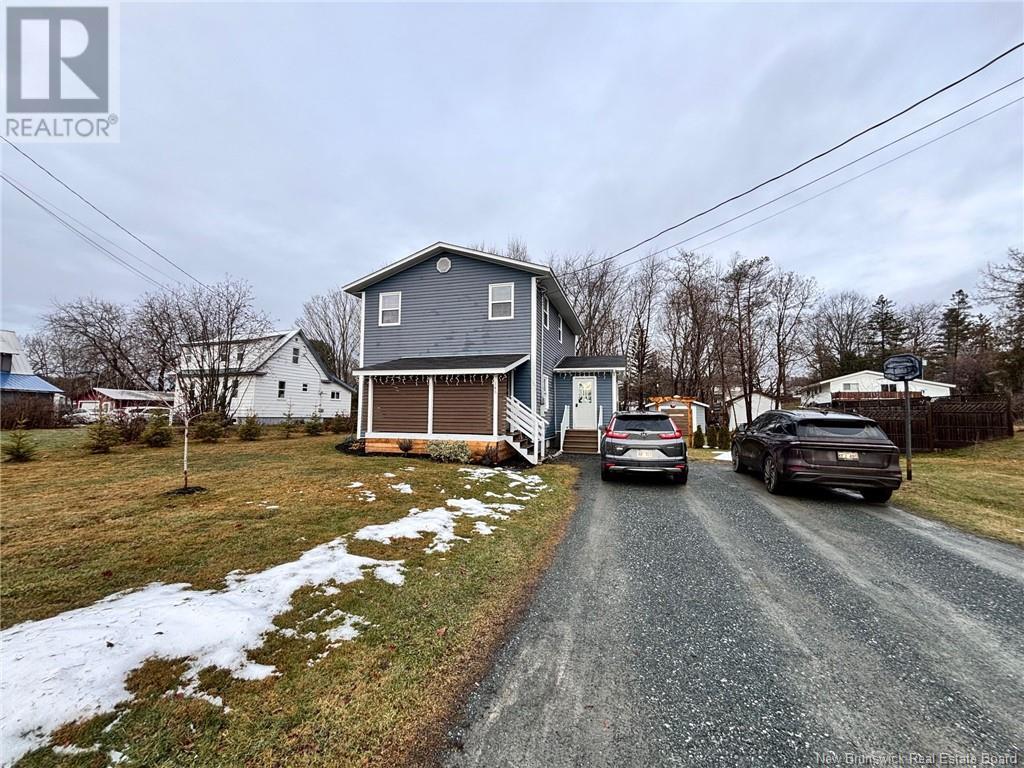 148 Elm Street, Woodstock, New Brunswick  E7M 1R9 - Photo 1 - NB110662