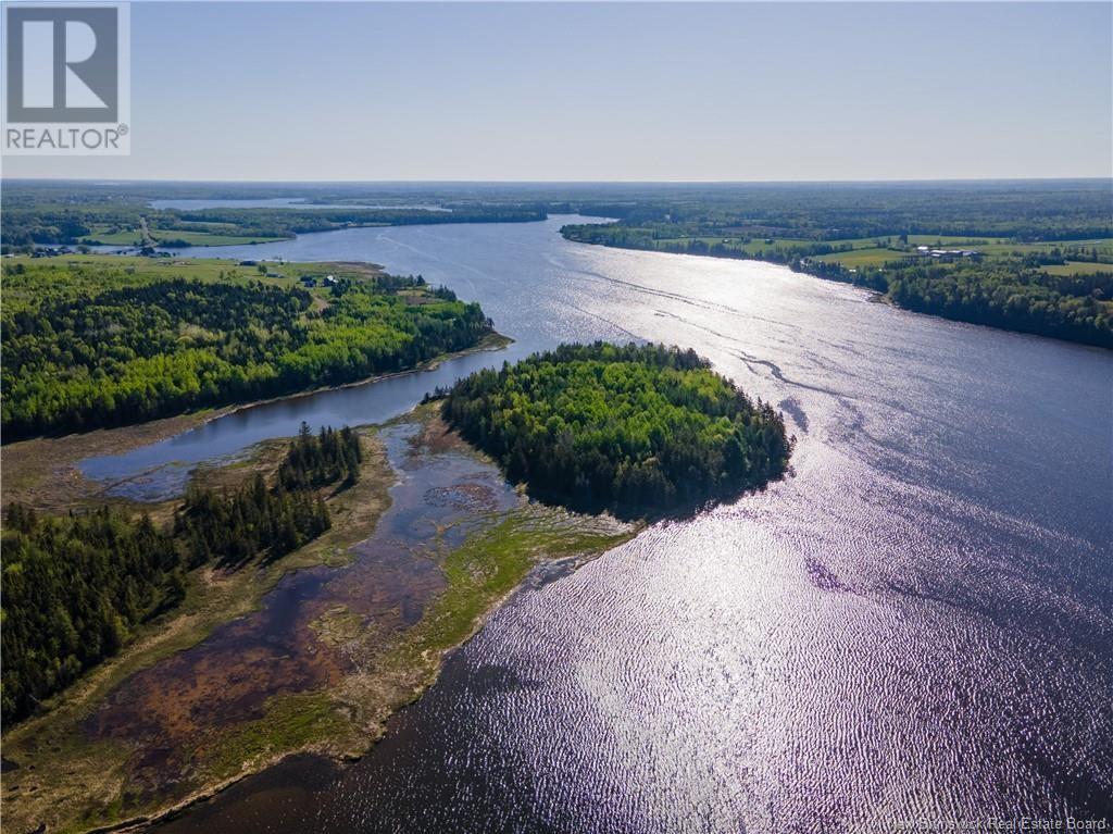 Waterfront Bass River Point, Bass River, New Brunswick  E4T 1A6 - Photo 18 - NB110654