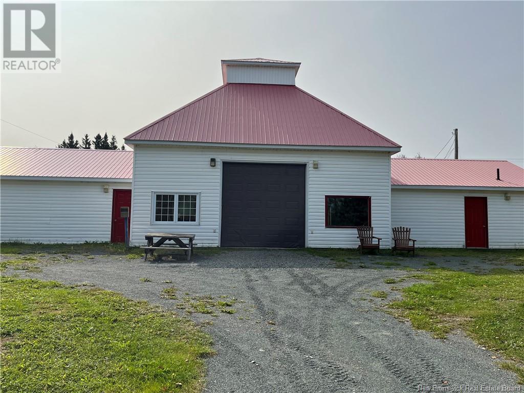 115 Rue Principale, Pointe-Verte, New Brunswick