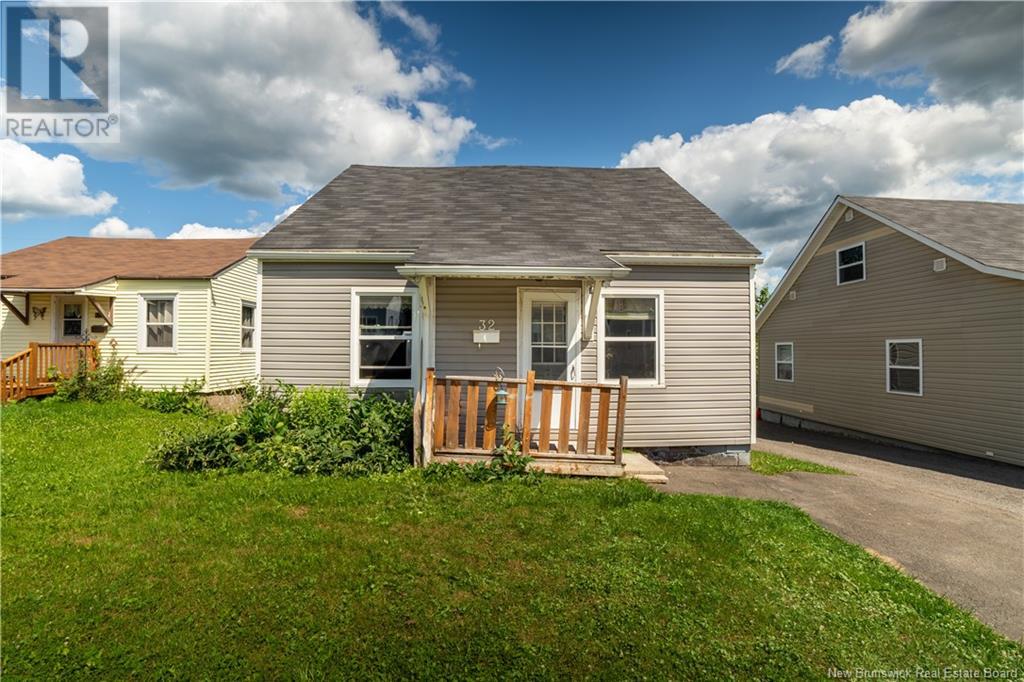 32 Copp, Dieppe, New Brunswick