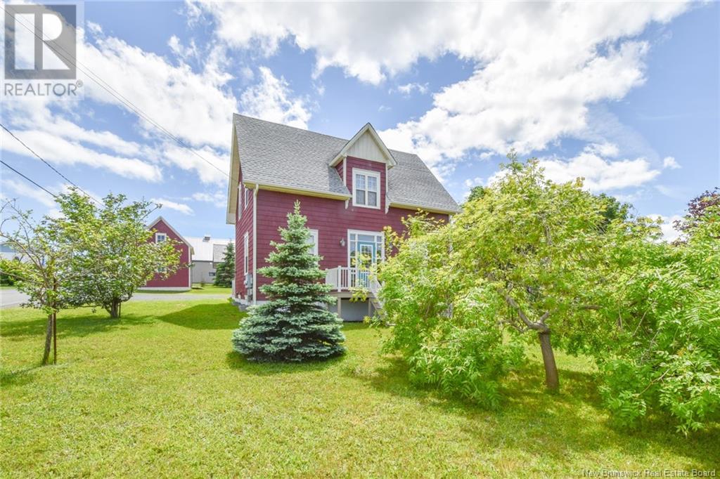 6 des Albert Lane, Caraquet, New Brunswick