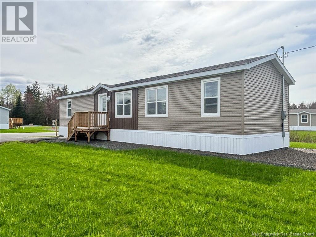 12 Luanne Drive, Waasis, New Brunswick  E3B 9E5 - Photo 20 - NB110929