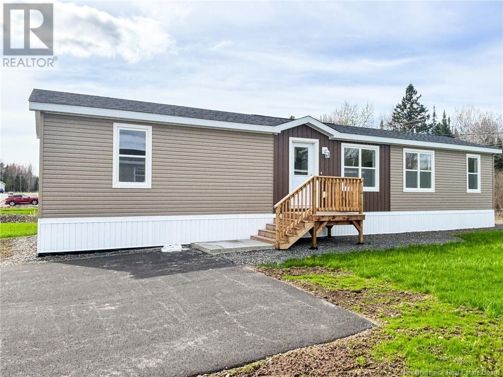 12 Luanne Drive, Waasis, New Brunswick  E3B 9E5 - Photo 22 - NB110929