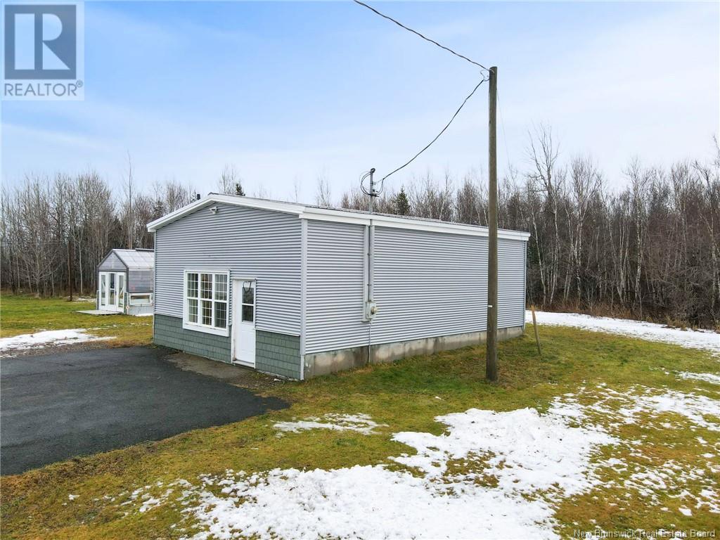 660 Les Jeunes Street, Tracadie, New Brunswick  E1X 1A5 - Photo 35 - NB111216