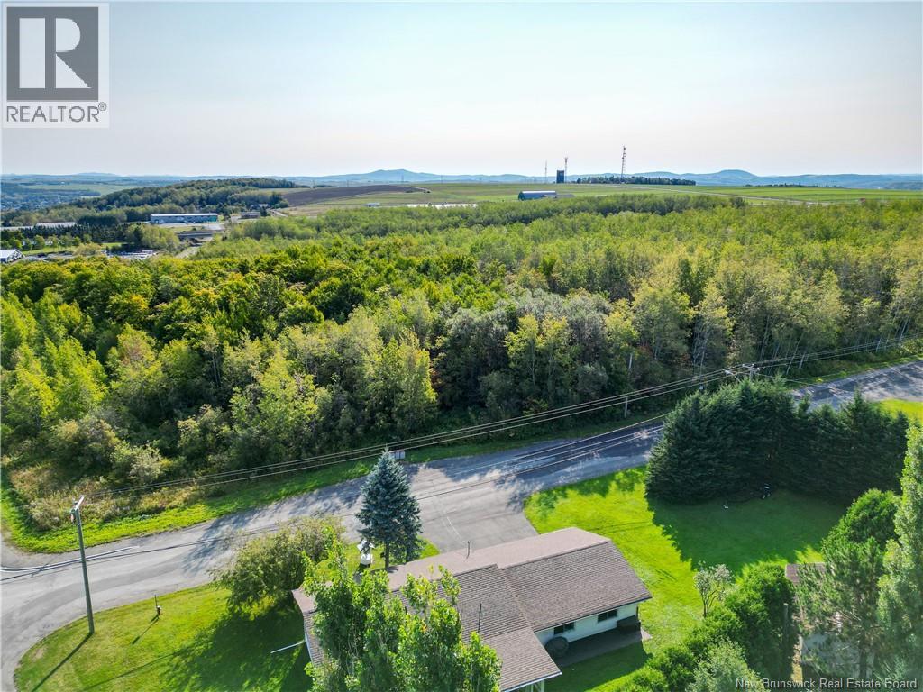 12 Colebrooke Road, Grand-Sault/grand Falls, New Brunswick  E3Z 1A8 - Photo 27 - NB111235