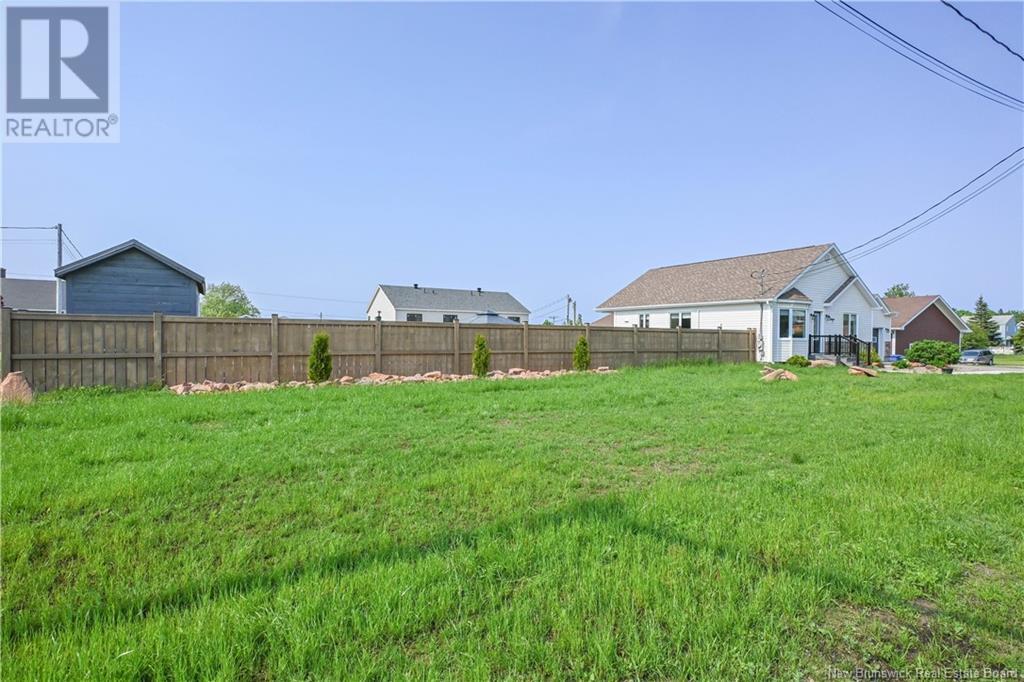 259 Rue Savard Street, Caraquet, New Brunswick  E1W 1A4 - Photo 42 - NB111293