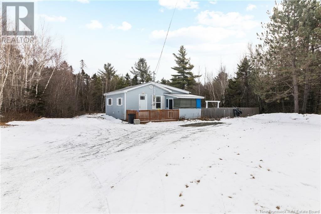 52 Mcleod Avenue, Chipman, New Brunswick  E4A 2B8 - Photo 2 - NB111406