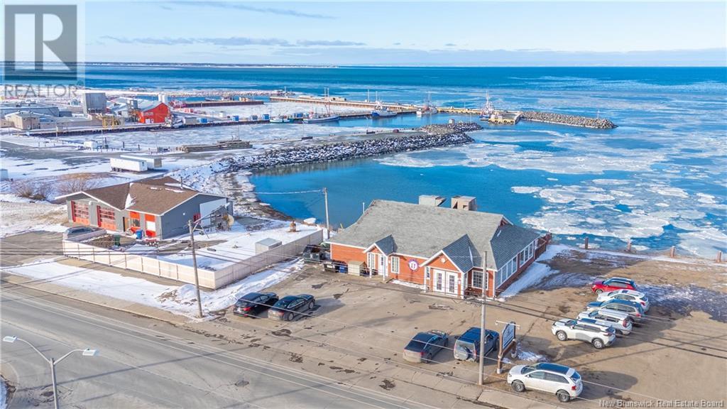 89 Saint-Pierre Est Boulevard, Caraquet, New Brunswick