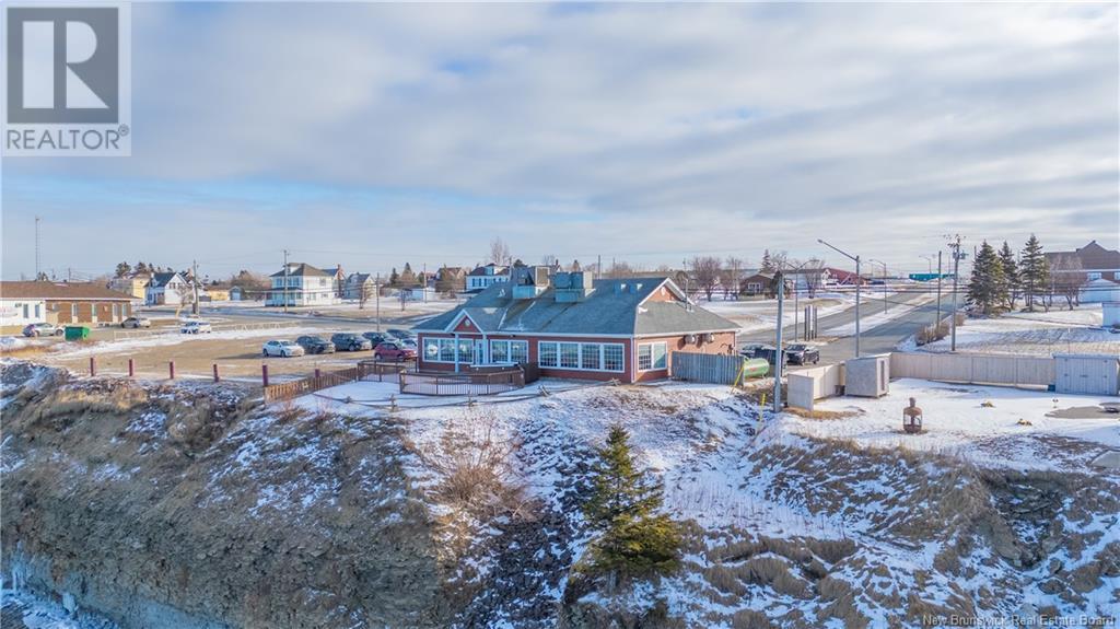 89 Saint-Pierre Est Boulevard, Caraquet, New Brunswick  E1W 1B6 - Photo 5 - NB111423