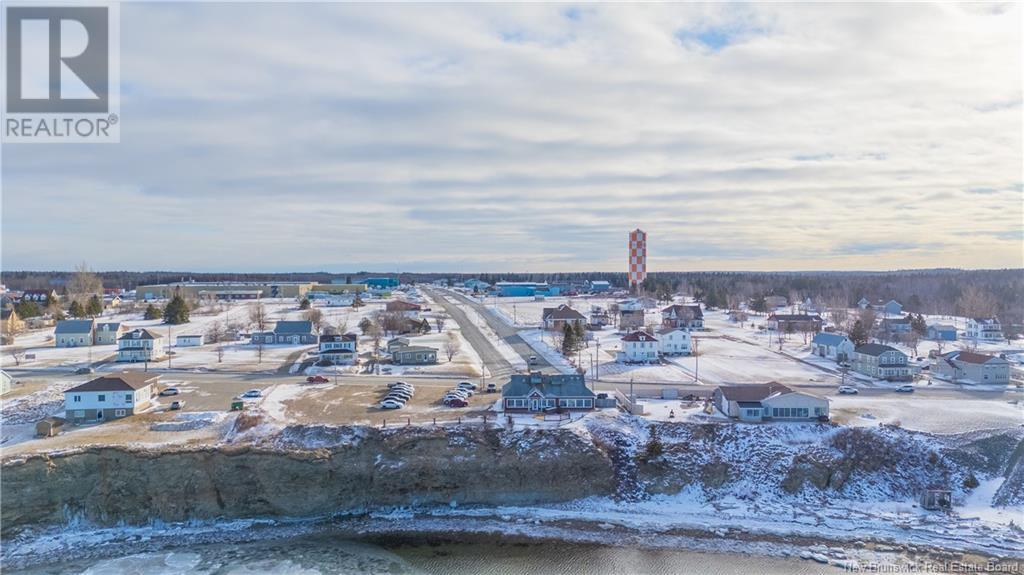 89 Saint-Pierre Est Boulevard, Caraquet, New Brunswick  E1W 1B6 - Photo 8 - NB111423