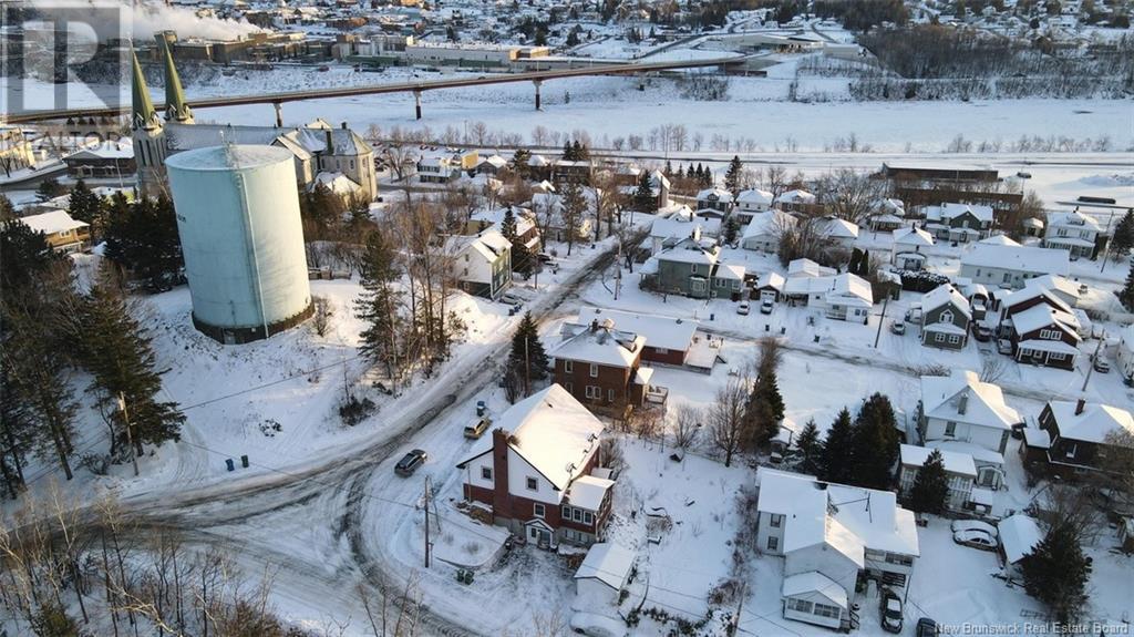 30 Des Cheminots Avenue, Edmundston, New Brunswick  E3V 2A7 - Photo 10 - NB111594