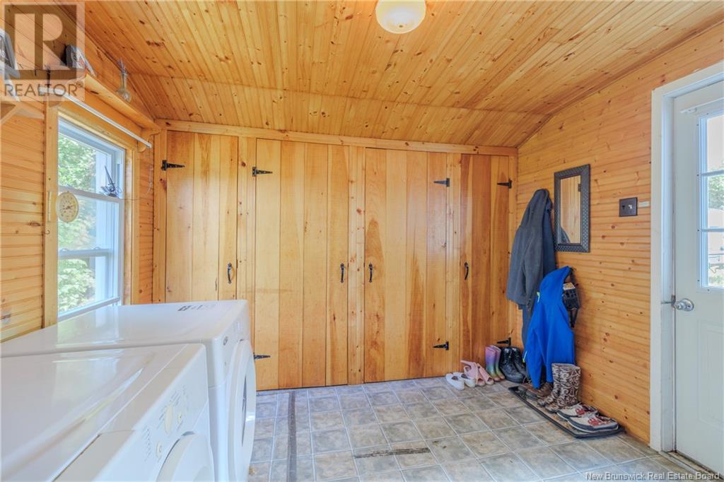 18 Cedar Street, Mcadam, New Brunswick  E6J 1V5 - Photo 31 - NB112155