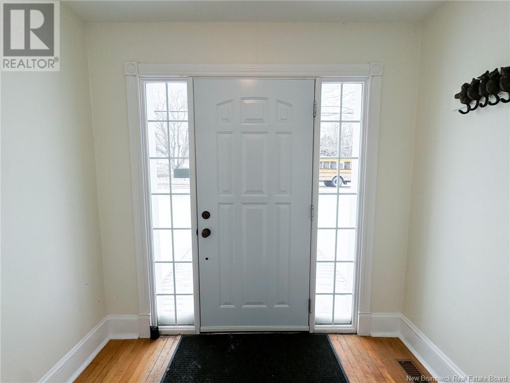 50 Fairfield Road, Sackville, New Brunswick  E4L 2X8 - Photo 4 - NB112264