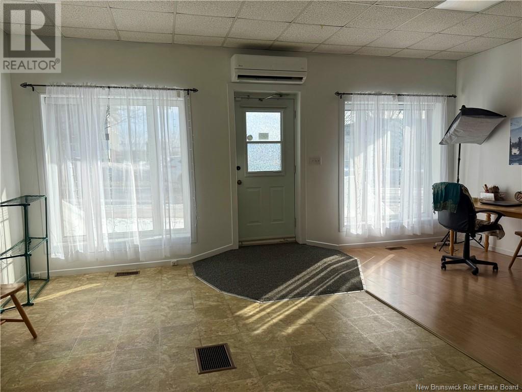 354-356 Broadway Boulevard, Grand-Sault/grand Falls, New Brunswick  E3Z 2K4 - Photo 4 - NB112473