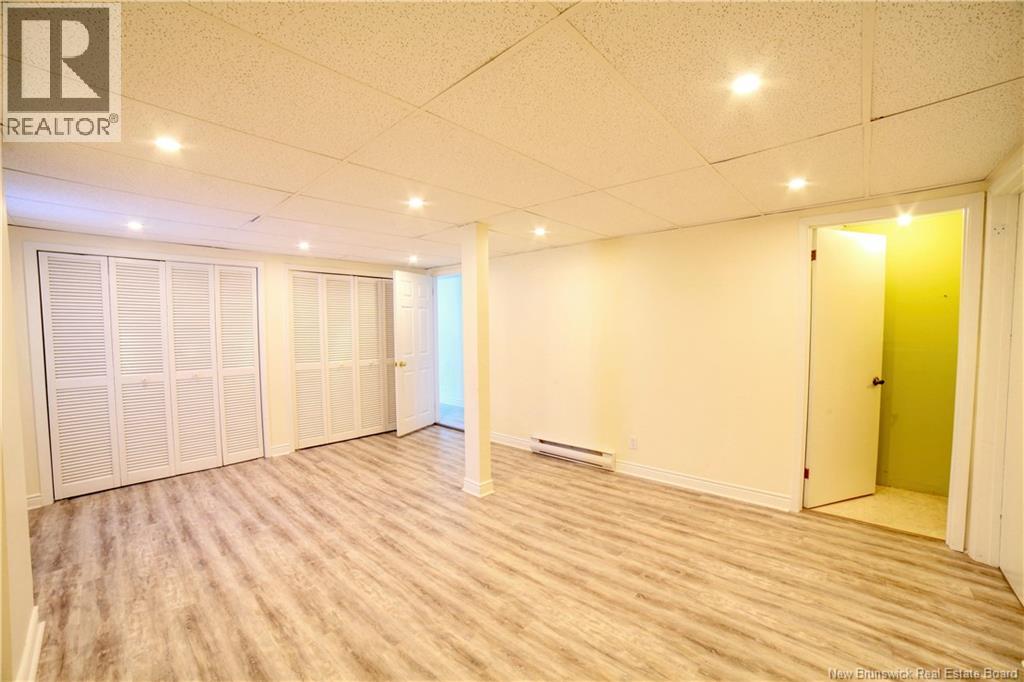 4 Cote Bleu, Bathurst, New Brunswick  E2A 3E8 - Photo 41 - NB112858