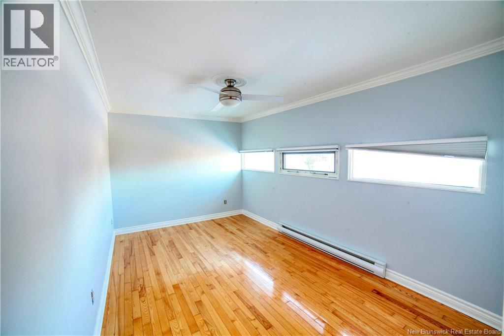 4 Cote Bleu, Bathurst, New Brunswick  E2A 3E8 - Photo 42 - NB112858