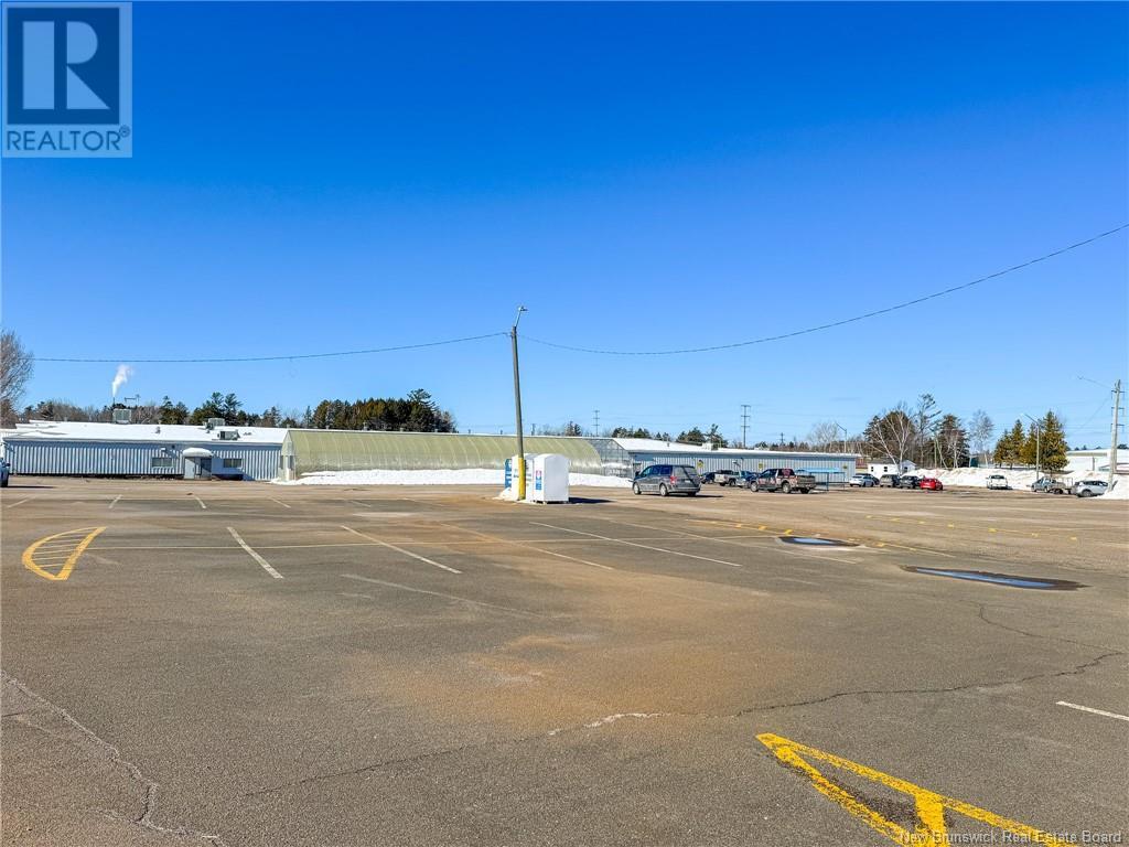 170 Doak Road, Fredericton, New Brunswick  E3C 2G2 - Photo 3 - NB113076