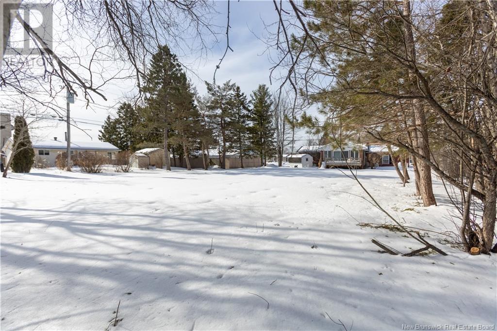 45 Vista Drive, Moncton, New Brunswick  E1A 4L6 - Photo 7 - NB113351
