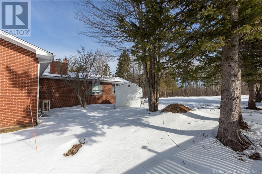 45 Vista Drive, Moncton, New Brunswick  E1A 4L6 - Photo 9 - NB113351