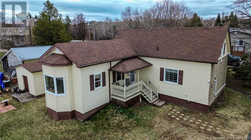 935 Miller, Bathurst, New Brunswick  E2A 2J5 - Photo 2 - NB113473