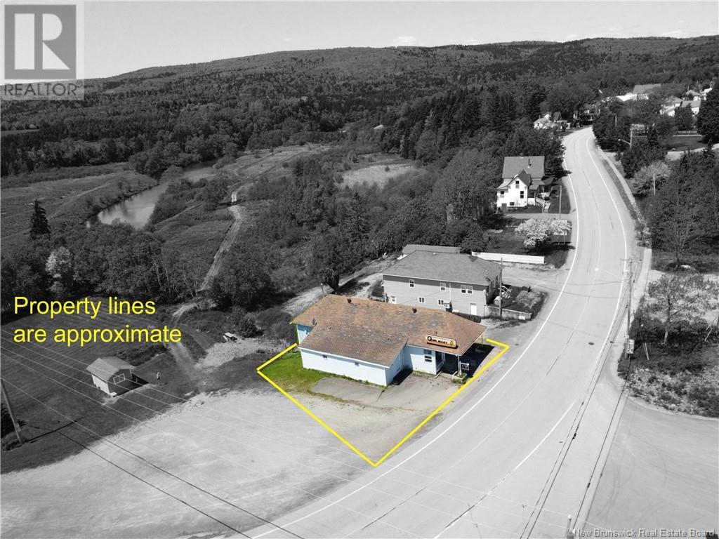 5964 King, Riverside-Albert, New Brunswick  E4H 4C1 - Photo 4 - NB113196