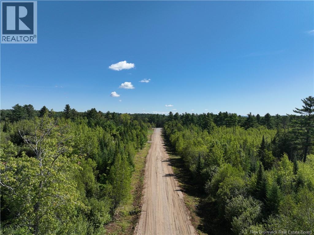 7 Crest Avenue, Heathland, New Brunswick  E3L 5C1 - Photo 14 - NB113251