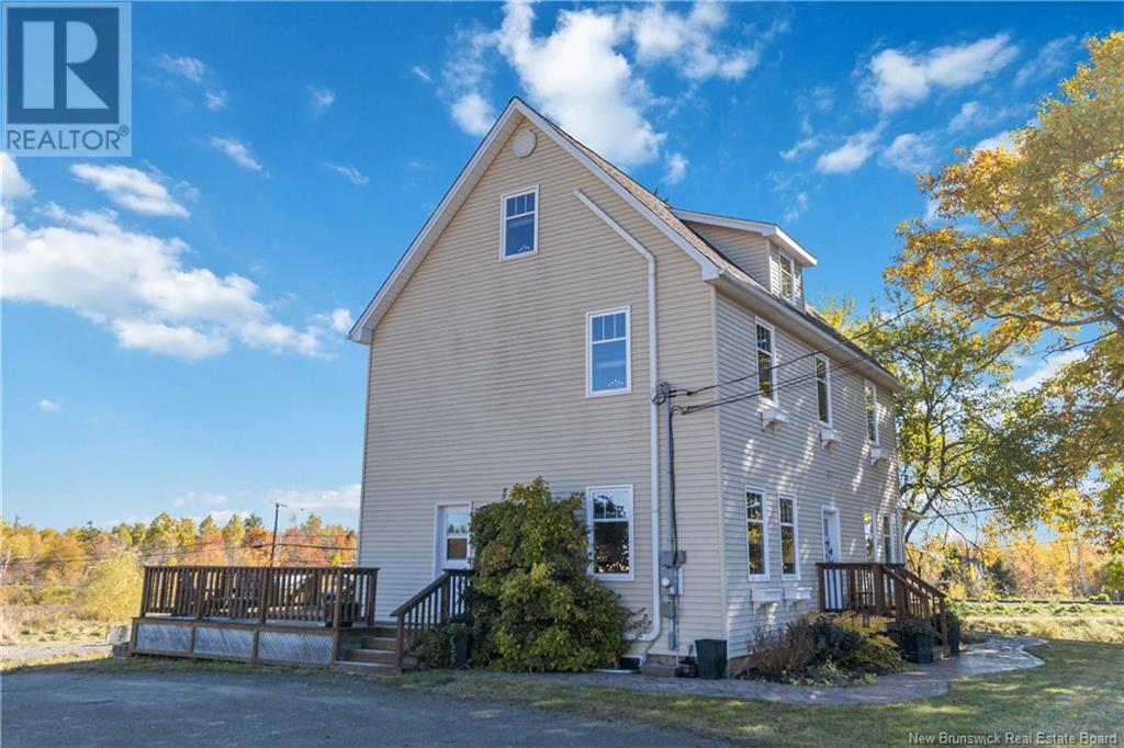 2743 Fredericton Road, Salisbury, New Brunswick  E4J 3C8 - Photo 2 - NB113984