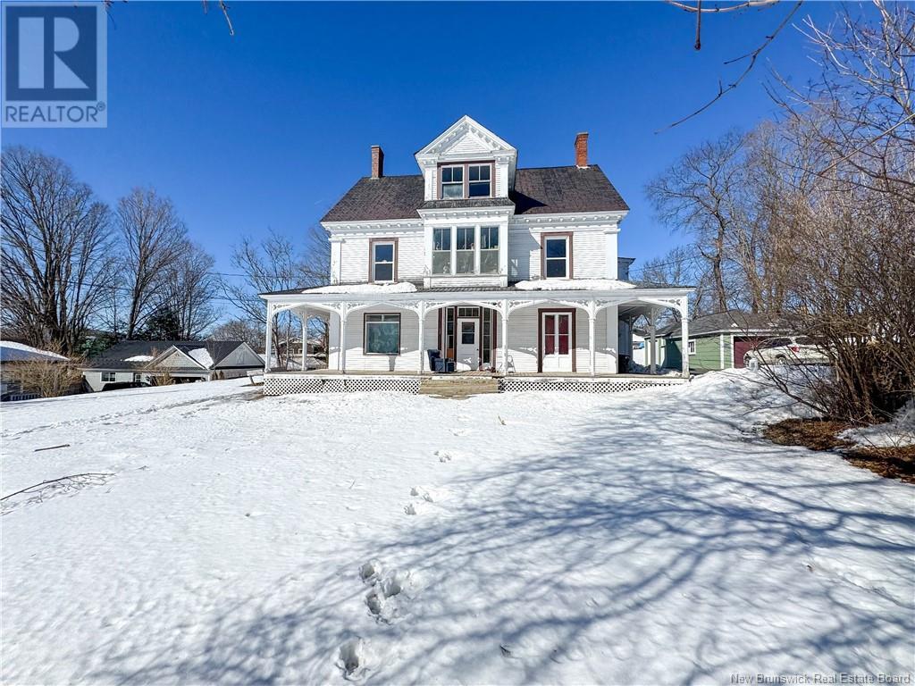 117 Green Street, Woodstock, New Brunswick  E7M 1T9 - Photo 3 - NB113946