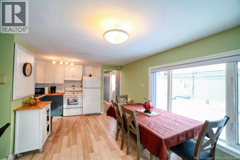235 Poplar, Beresford, New Brunswick  E8K 1E5 - Photo 17 - NB113863