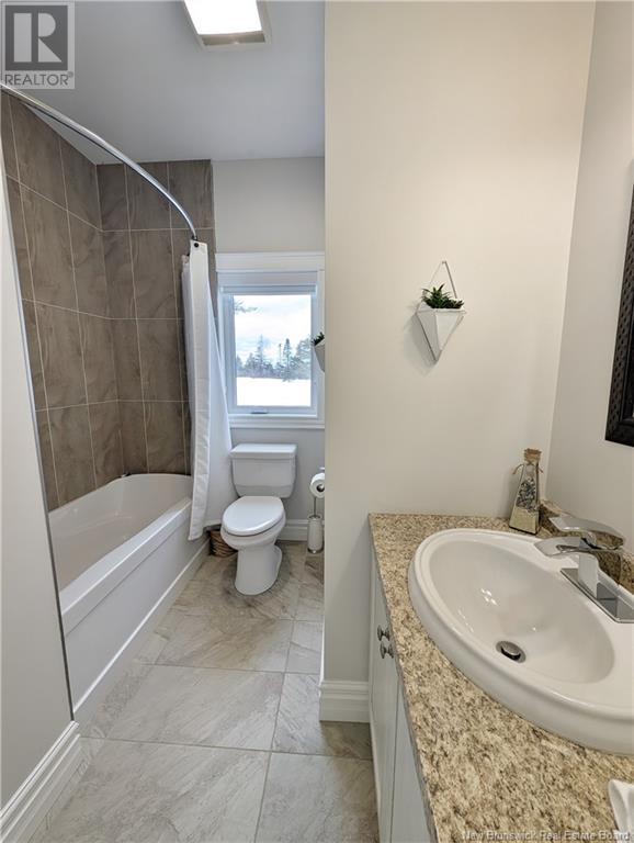 1518 Chemin Ste Louise, Beresford, New Brunswick  E8K 2Y6 - Photo 4 - NB114147